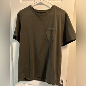 Green mens tee